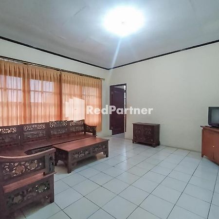 Pertiwi Village RedPartner Paragajen Exterior foto