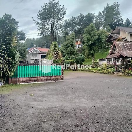 Pertiwi Village RedPartner Paragajen Exterior foto